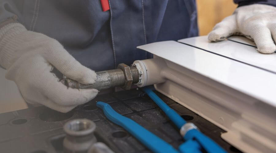 Expert burst pipe repair services in Niles, IL